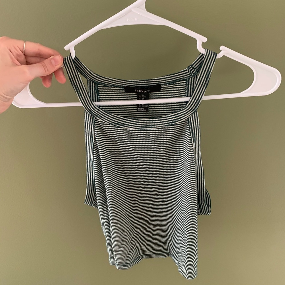 Dark green striped crop top!